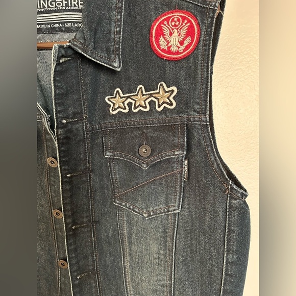 NWOT Ring of Fire Denim Vest Jacket – Military Patch Biker Style – Size L - Picture 4 of 9